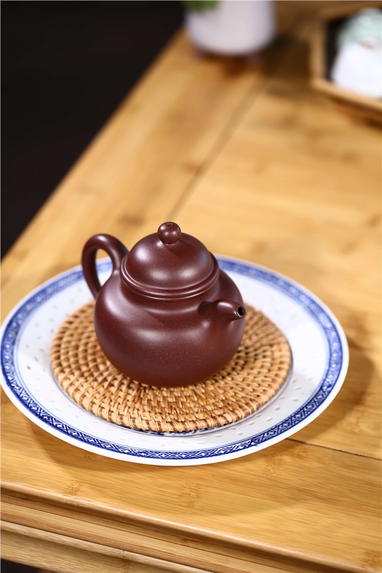 张雪军作品 掇球图片