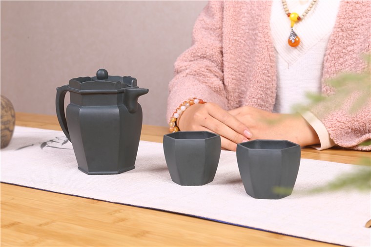 邵云琴作品 六方僧帽
