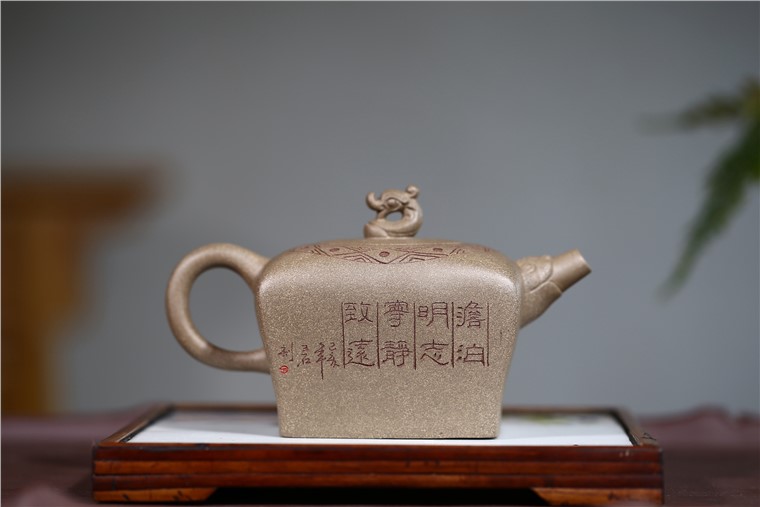 顾旭英作品 青龙图片
