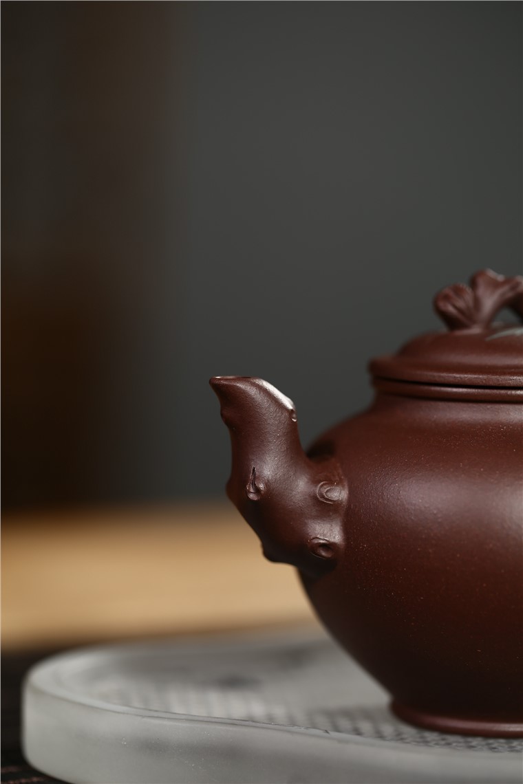 冯小俊作品 松枝报春