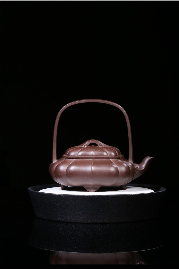 许小权作品 菱花提梁