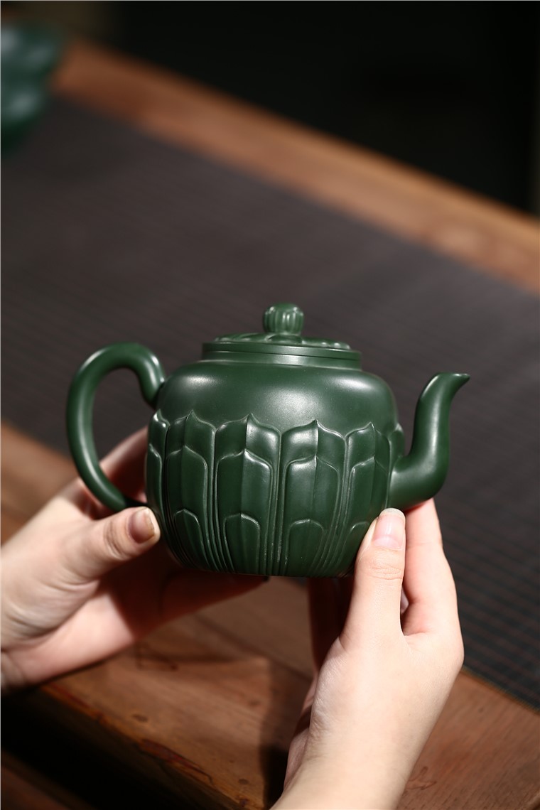 张剑作品 梵莲套具图片