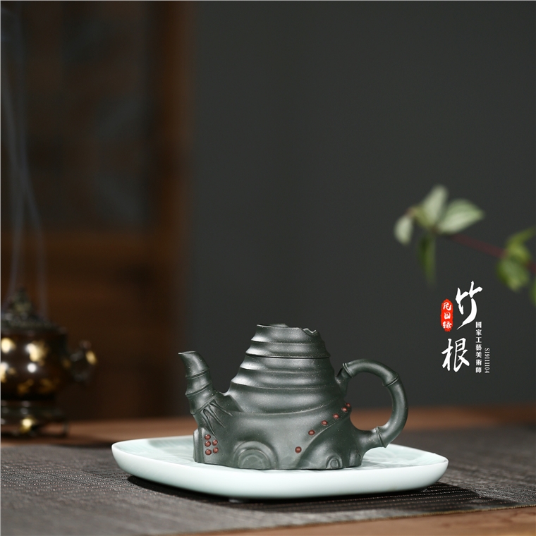 顾旭英作品 竹根壶