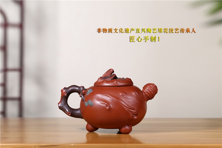 顾旭英作品 松果壶图片