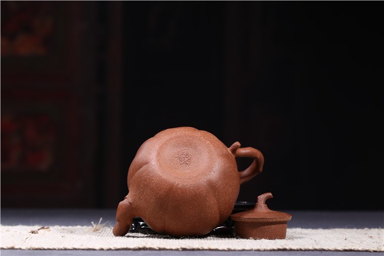 邵云琴作品 新芽