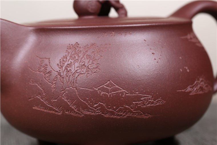 顾建芳作品 三足狮球图片