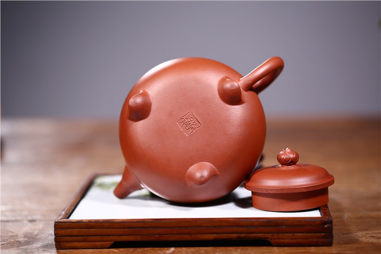 邵云琴作品 云肩如意