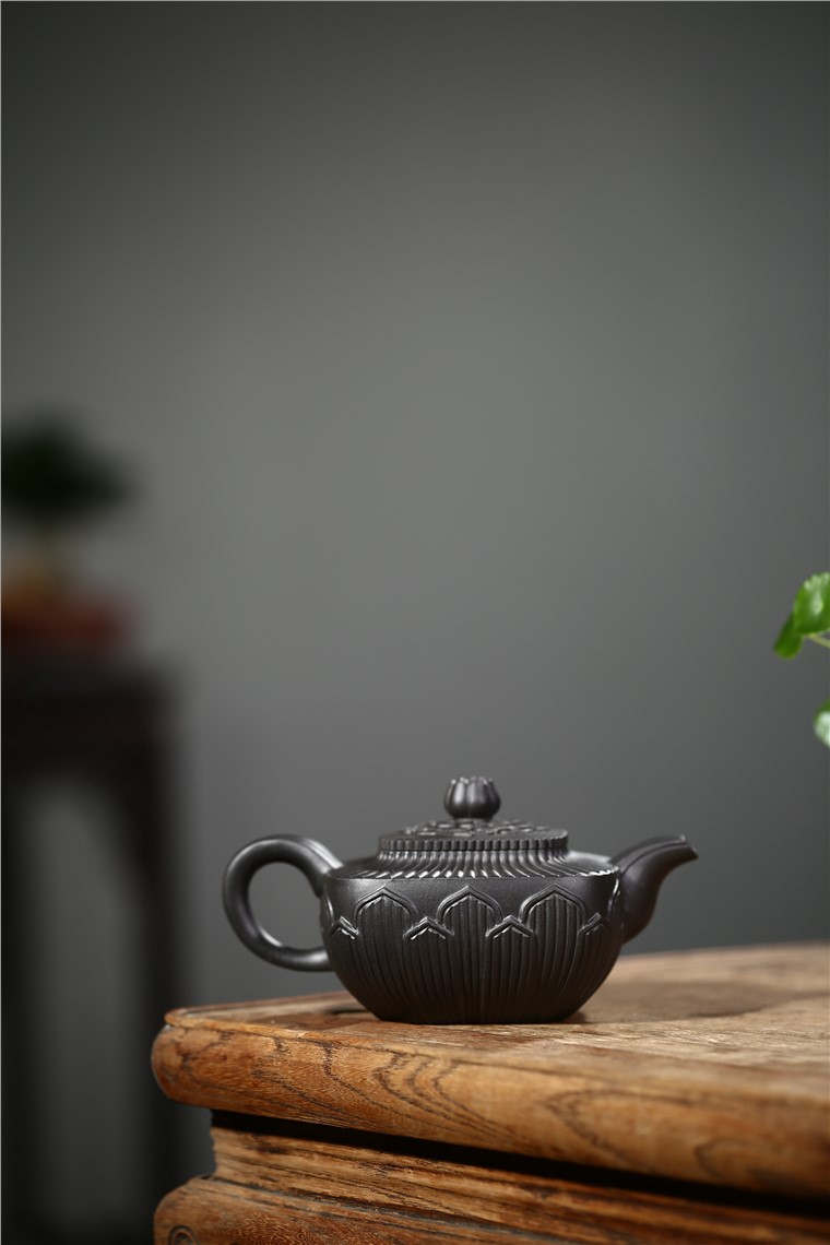 郁晴作品 净莲