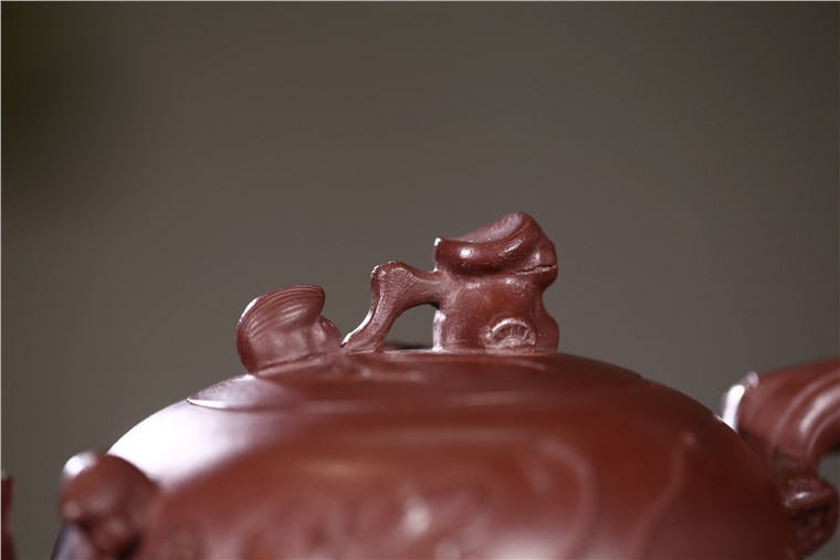 顾旭英作品 松鼠葡萄图片