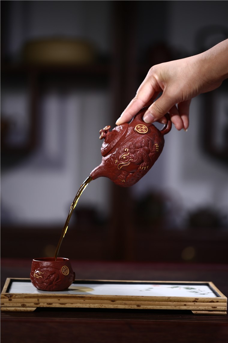 顾旭英作品 招财供春