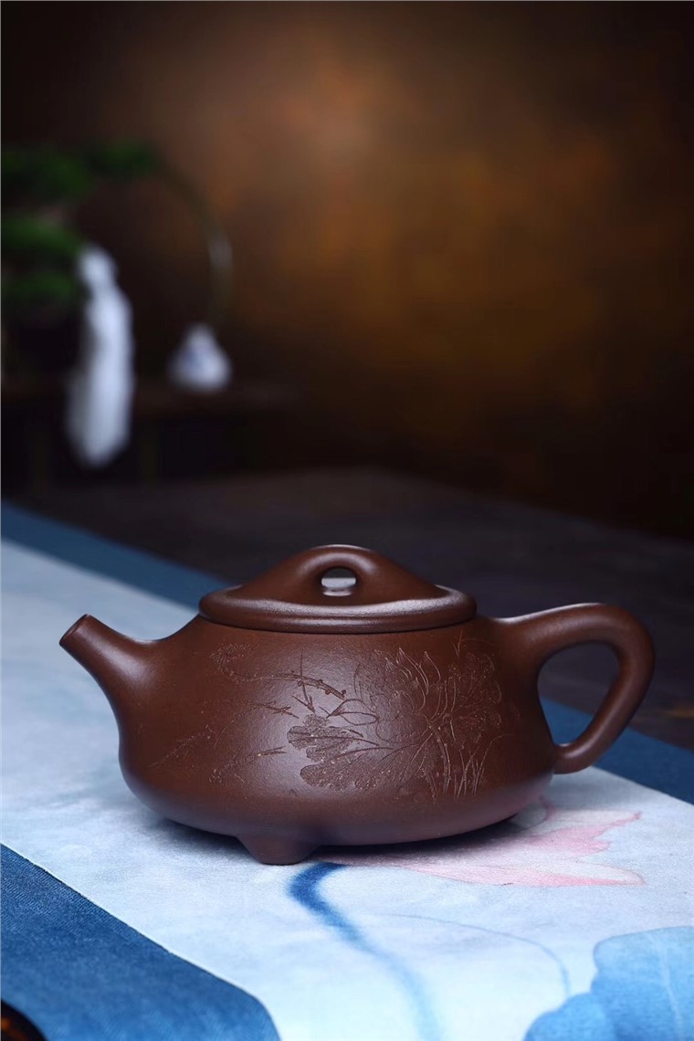 李昌鸿作品 石瓢