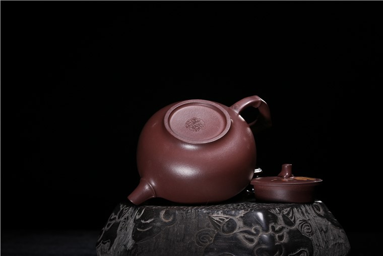 周丽华作品 半月