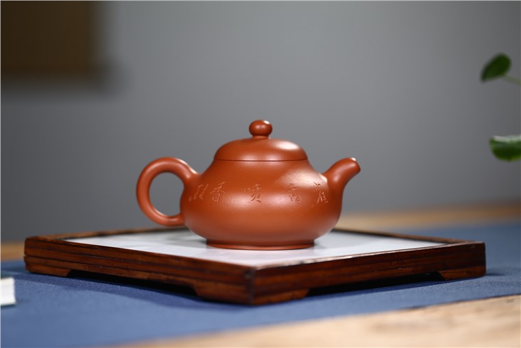 王品荣作品 扁梨图片