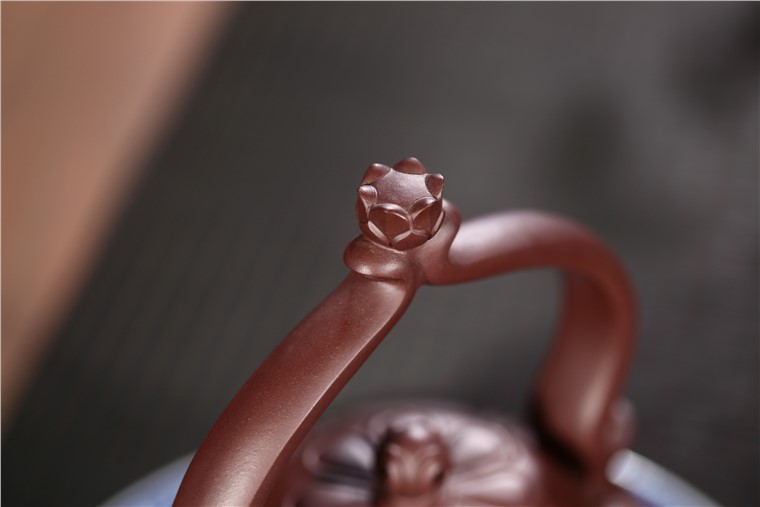 陈水仙作品 玉莲提梁图片