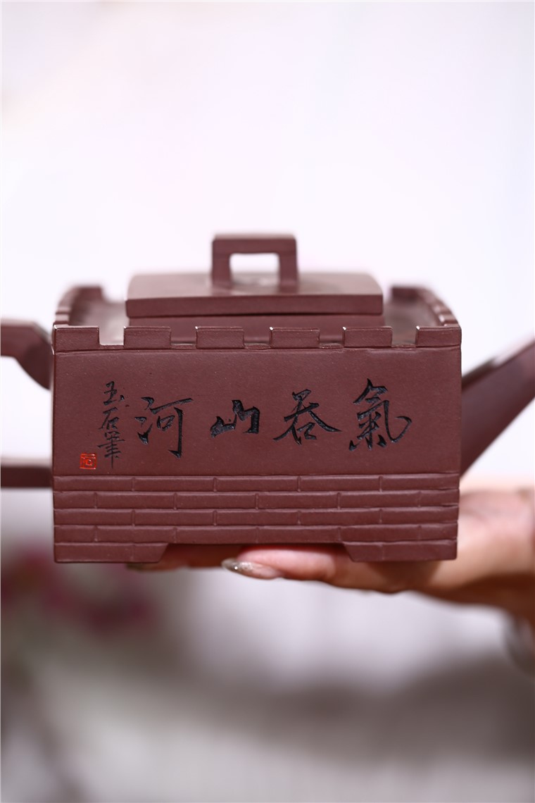 邵云琴作品 气吞山河