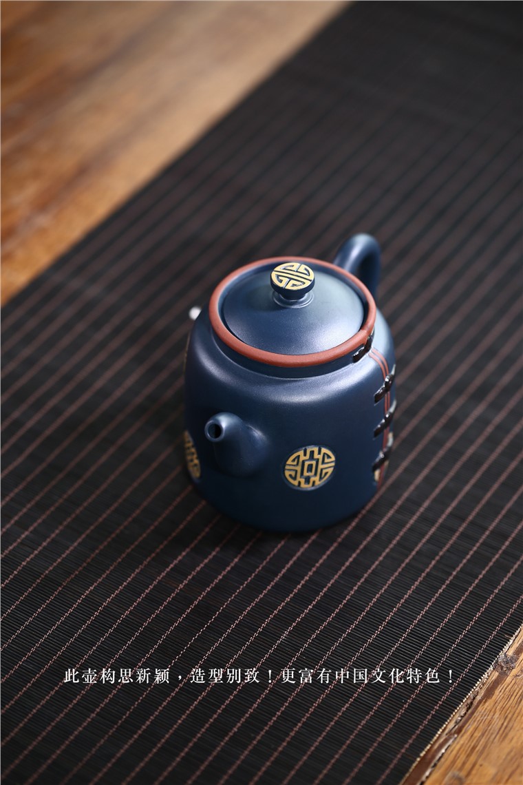 蒋春帆作品 唐装图片