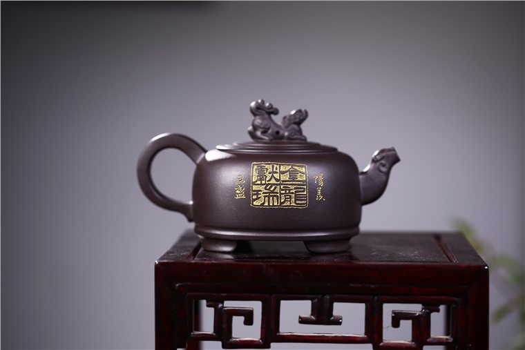 吴赛春作品 金龙献瑞图片