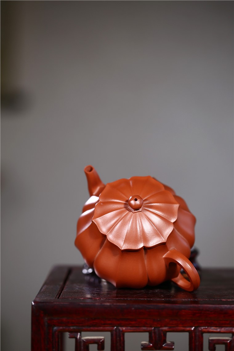 吴赛春作品 八瓣菱花图片