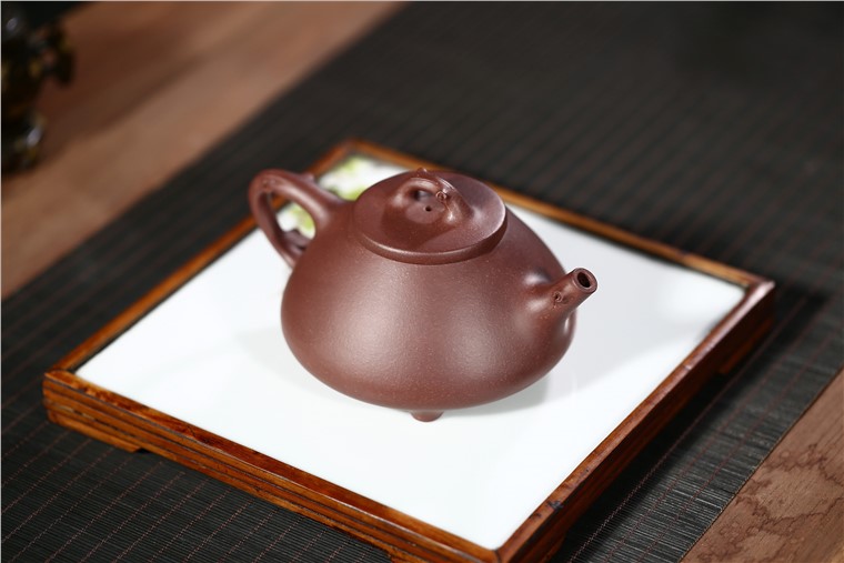 许良平作品 树瓢图片