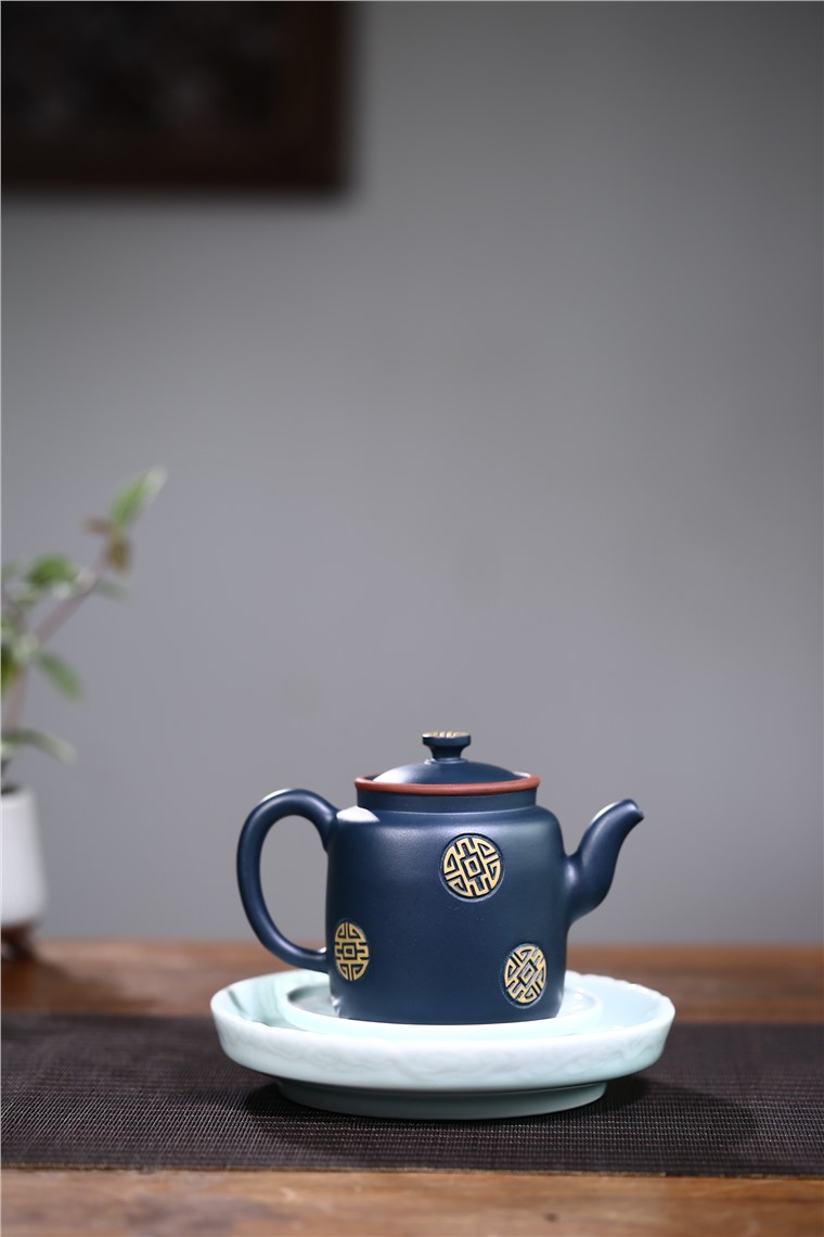 蒋春帆作品 唐装图片