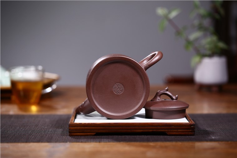 范菊英作品 玉龙