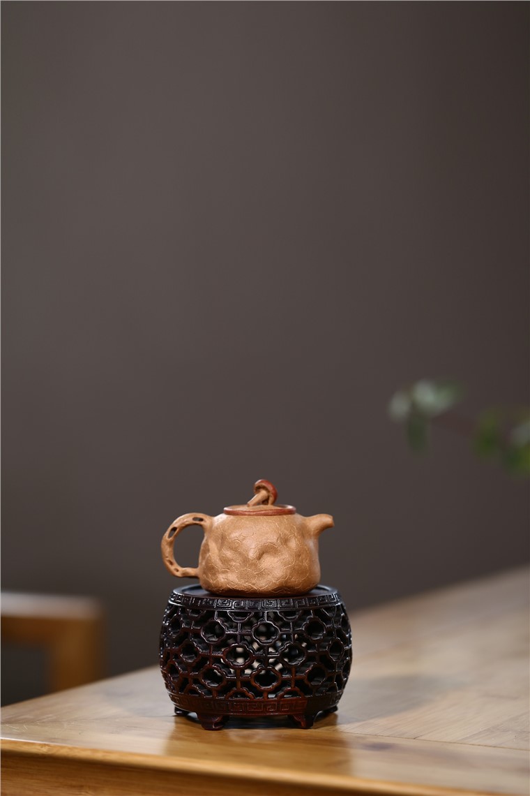邵云琴作品 蘑菇小供春