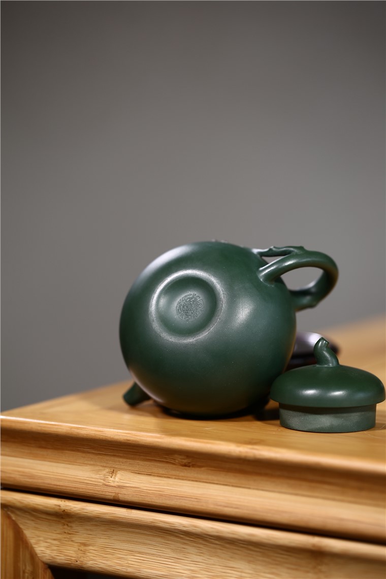 顾旭英作品 陶春