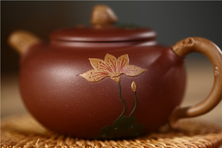 邵美华作品 荷趣