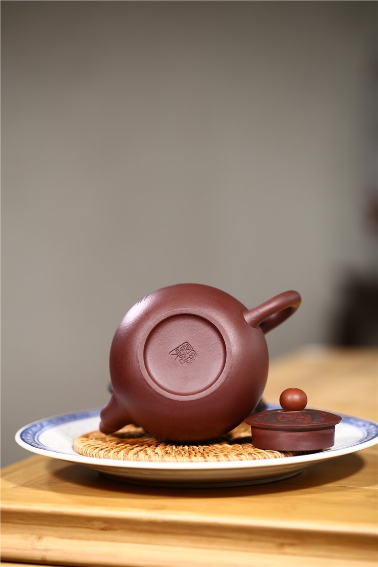 邵云琴作品 国色牡丹